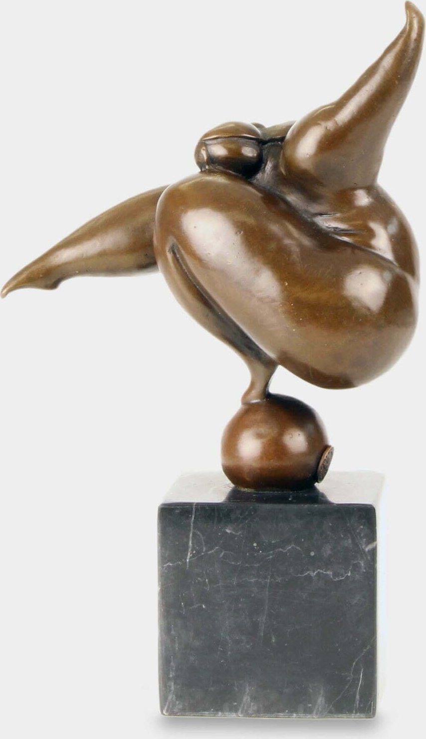 rzezbyzbrazu Modernistyczna Balansująca Gimnastyczka