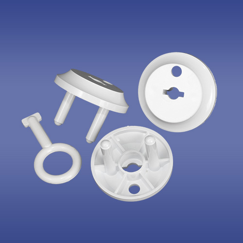 Elektro-Plast Zatyczka gniazda /zabezpieczenie przed dziećmi/ z kluczem biała 20.2