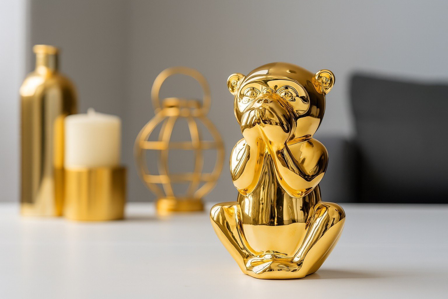 Skarbonka ceramiczna Małpka "Usta" złota