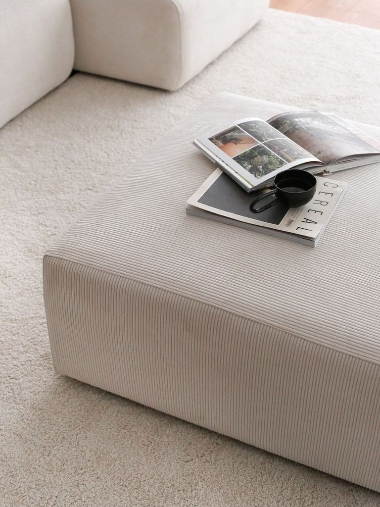 Pufas Asir Yolo, baltas