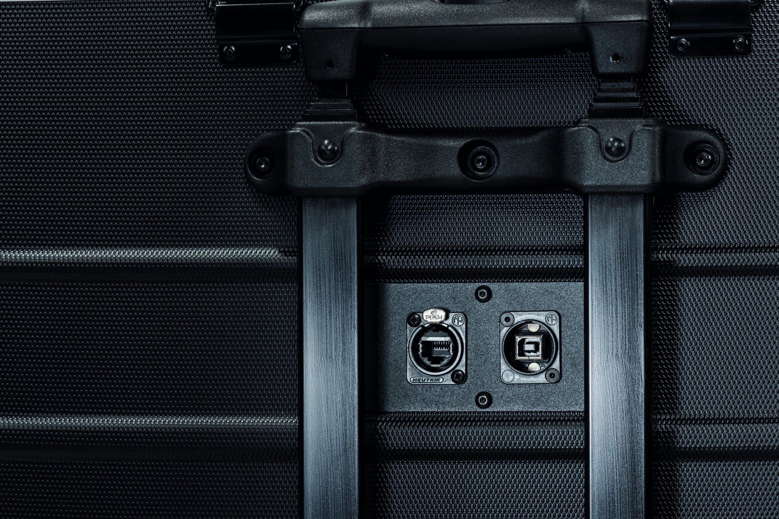 PARAT PARAPROJECT Case i16 EDU-/KidsCover f. 16 iPads Light. 26,67cm 10,5Zoll iOS Charge&Sync ink USB-A auf Lightning Kabel schwarz