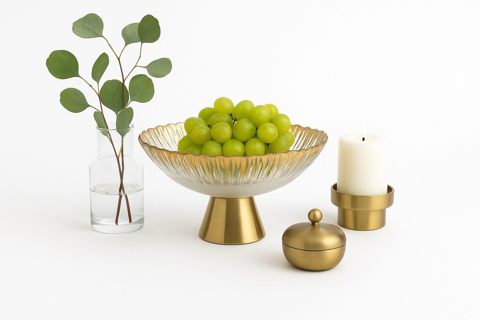 Patera szklana na złotej nodze 180031