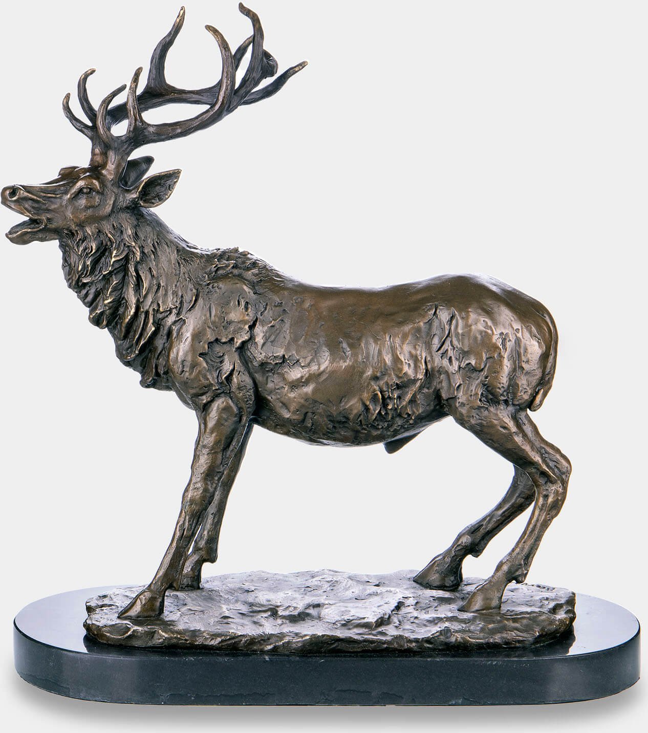 rzezbyzbrazu Stojący Jeleń Rzeźba z Brązu