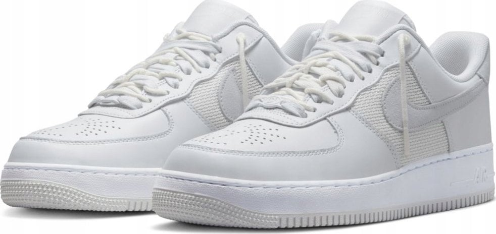 BUTY MĘSKIE NIKE AIR FORCE 1 LOW SP DX5590 100 r. 42,5