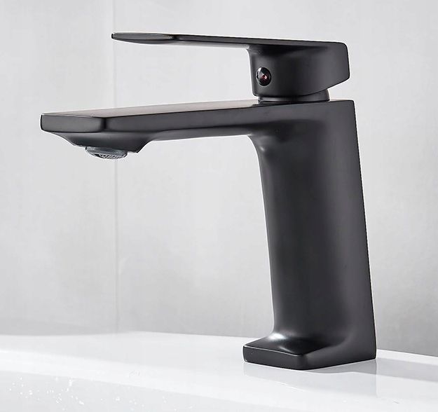 Bateria umywalkowa PDS v3 stojąca czarny