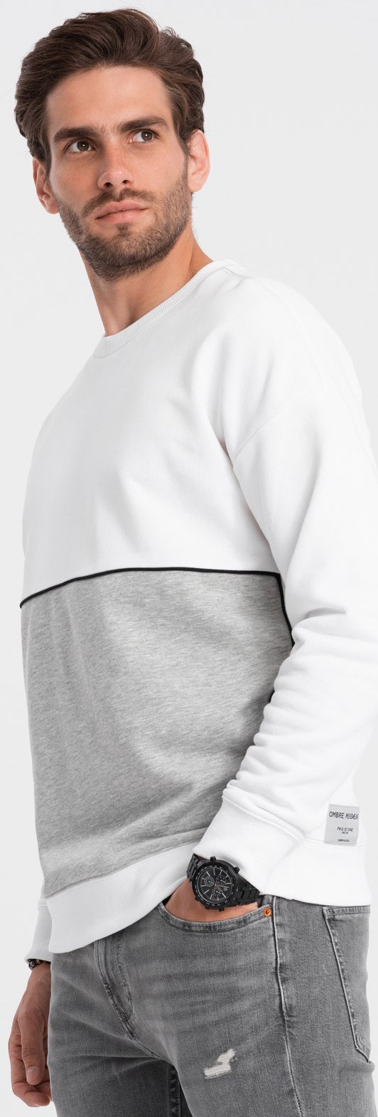 Ombre Bluza męska OVERSIZE z kontrastowym łączeniem kolorów - biało-szara V1 OM-SSNZ-0130 M