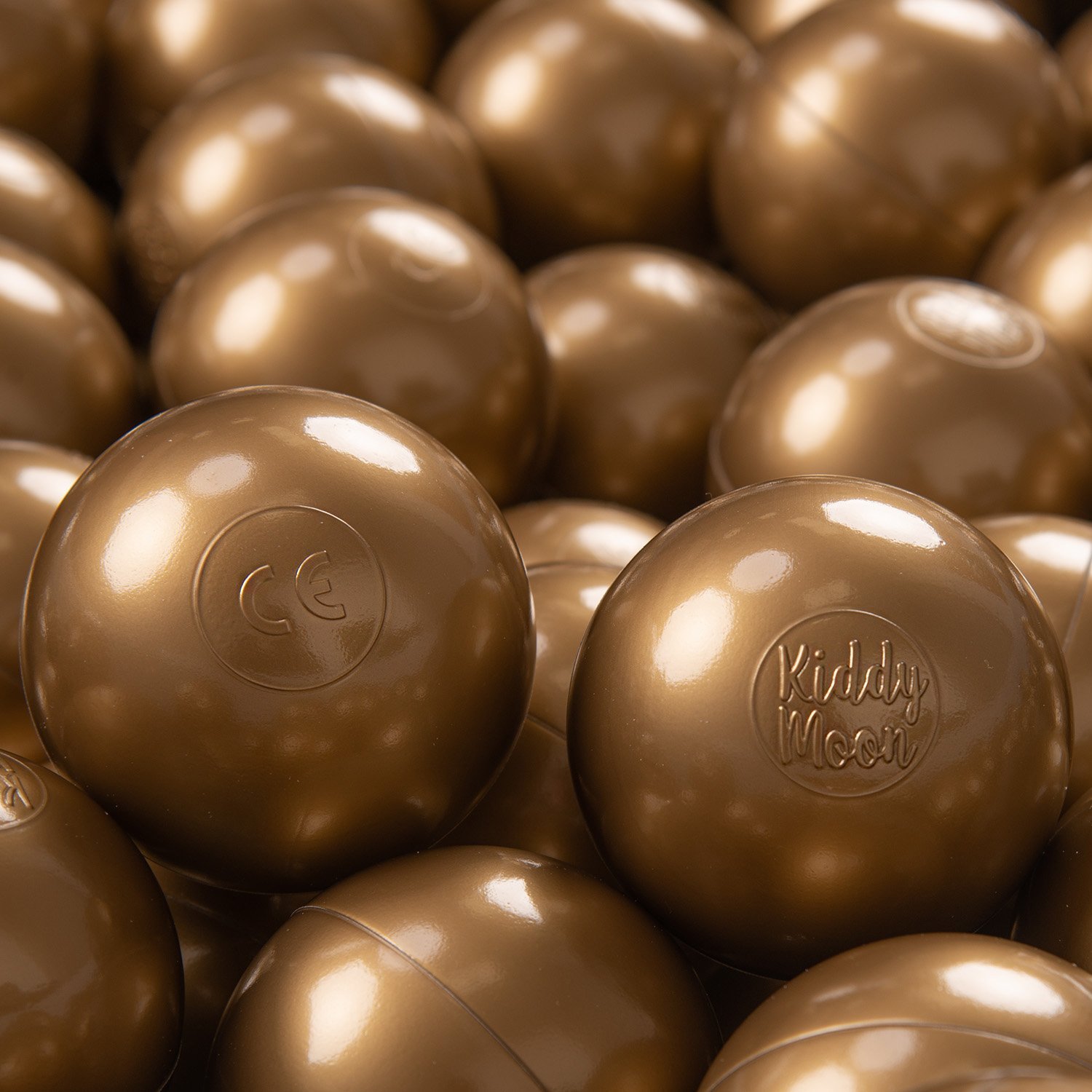 KiddyMoon KiddyMoon Plastikowe piłeczki 7cm złoty 700 Zabawka zestaw kulek