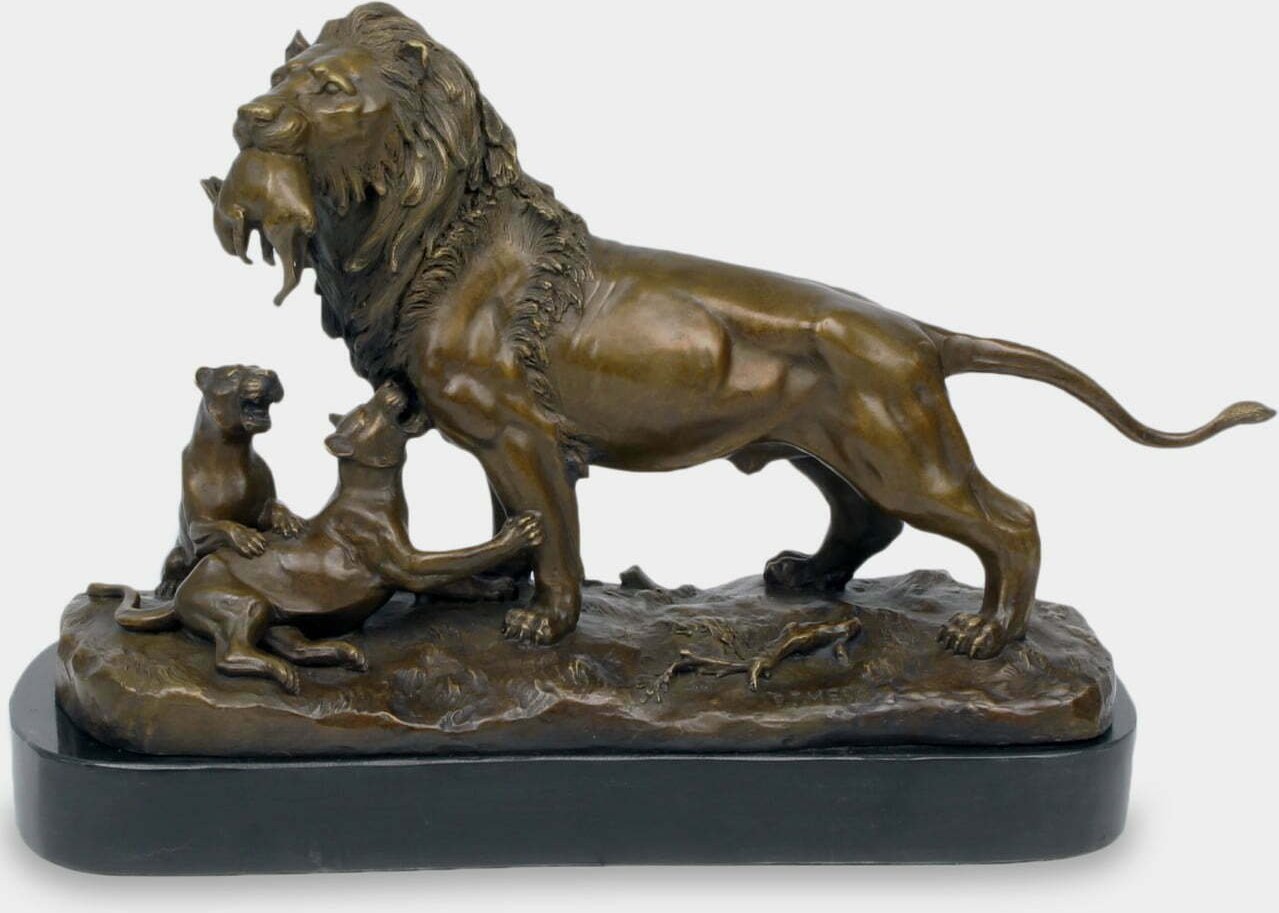 rzezbyzbrazu Lew i Lwiątka Rzeźba z Brązu