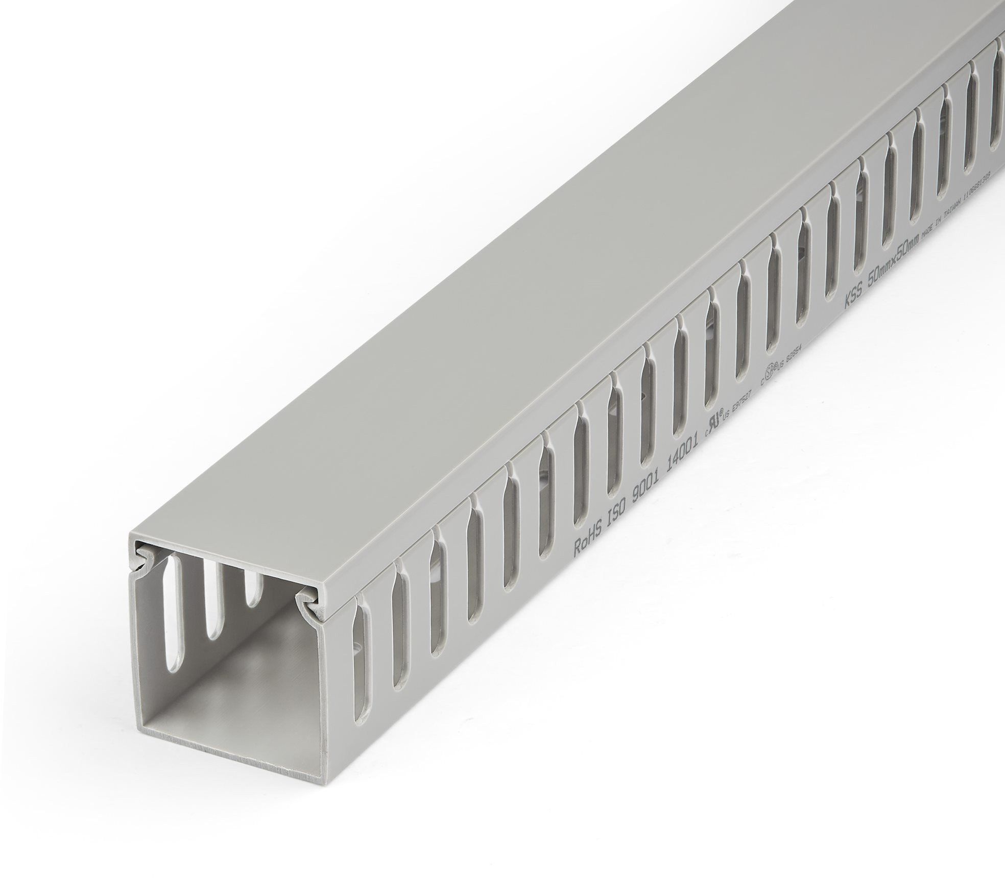 STARTECH.COM 2m Verdrahtungskanal - 50x50mm - Kabelkanal mit 8mm Schlitze - PVC-Netzwerkkabelabdeckung - bis zu 80 Kabel