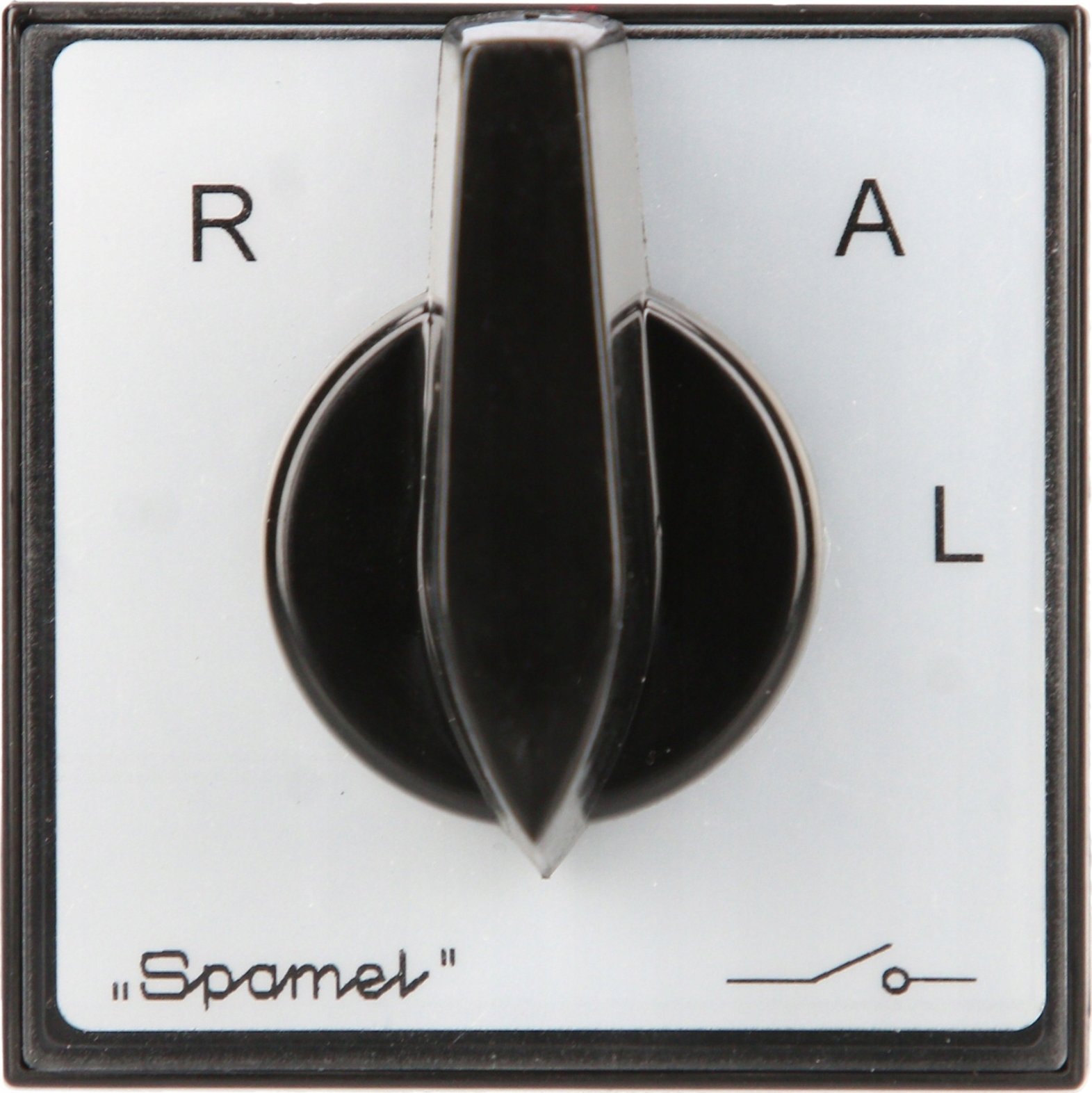 Spamel Łącznik krzywkowy 16A z czołem ŁK15-2.8484\PO3