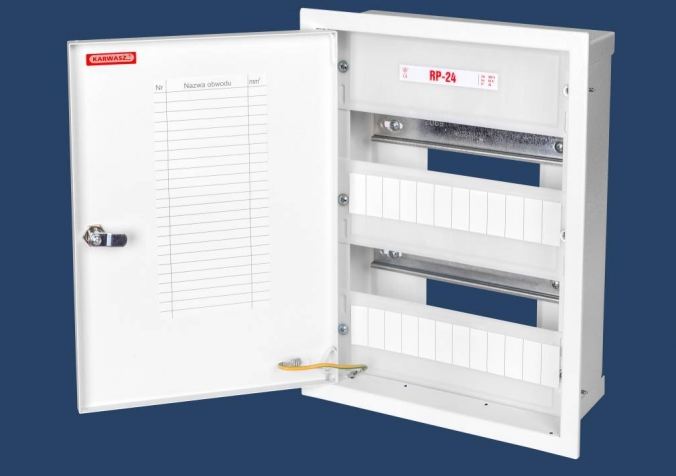 Karwasz Rozdzielnica bezpiecznikowa z zamkiem p/t IP30 biała RP-24 Z