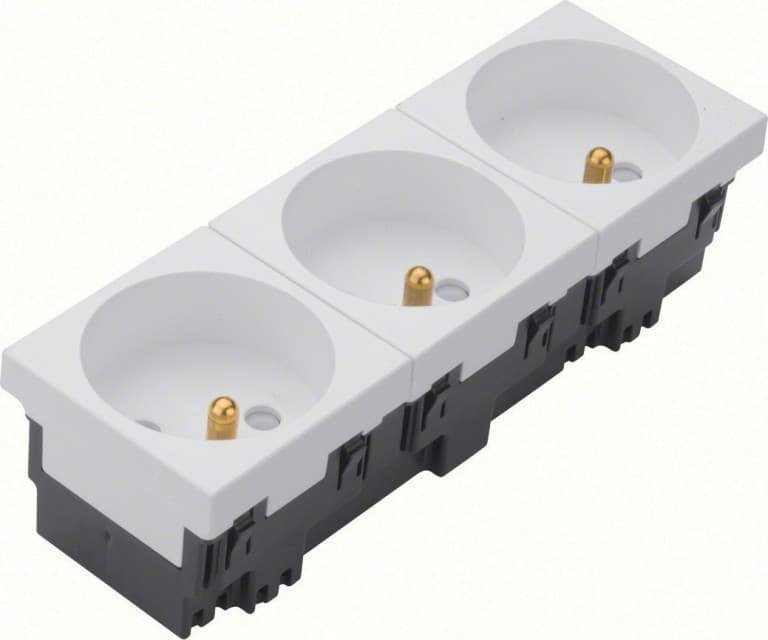 Hager tehalit.GB-EG Gniazdo z/u 33st. potrójne 45x45mm bezhalogenowe biały EER3339010