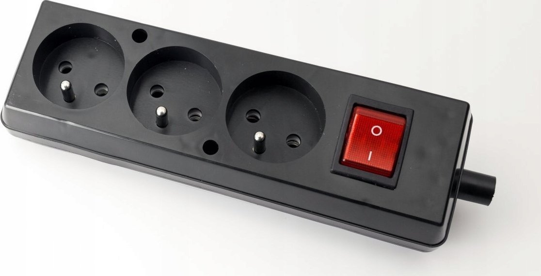 Jonex Gniazdo przenośne trzykrotne 16A 2P+Z 250V z wyłącznikiem czarne GN-370WS