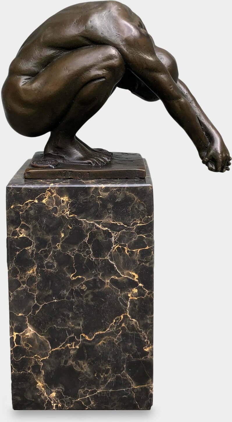 rzezbyzbrazu Nurek Rzeźba z Brązu Trofeum Sportowe