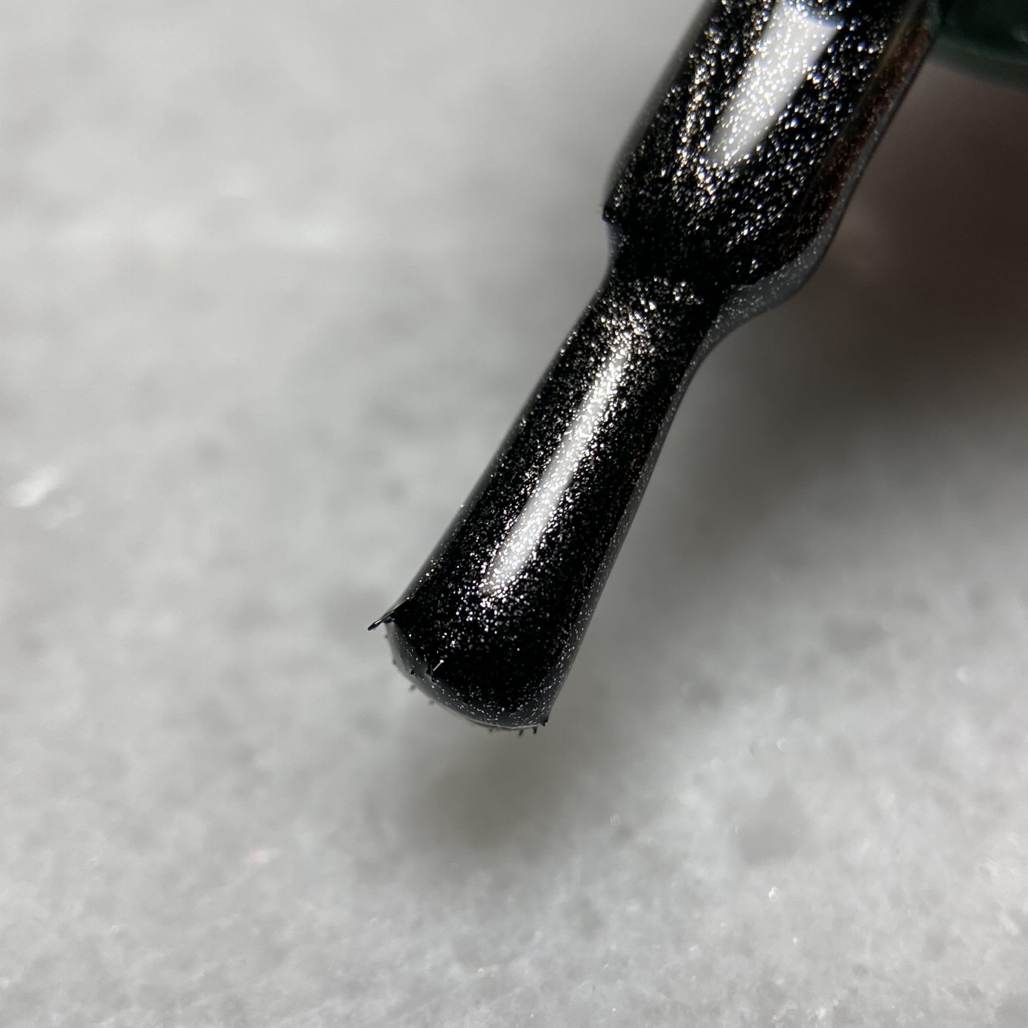 Cosmetics Zone Cosmetics Zone Lakier hybrydowy hipoalergiczny czarny z drobinkami 7ml Night Fairy 264