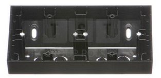 TPNR2/149 Simon 55 Puszka natynkowa narożna 2-krotna do ramek LINE/DUO Czarny mat TPNR2/149