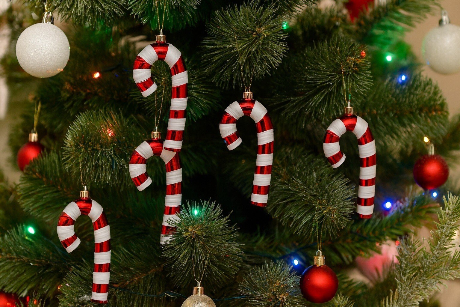 Komplet ozdób choinkowych 6 szt. Laski cukrowe czerwono-białe