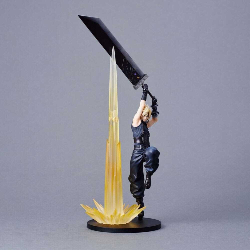 Cloud Strife Final Fantasy VII Rebirth Figurka 30 cm