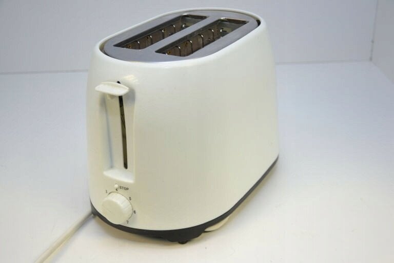 TOSTER MAESTRO MR-702 WHITE 750W