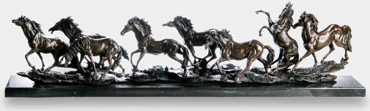 rzezbyzbrazu Stado Biegnących Koni Rzeźba z Brązu