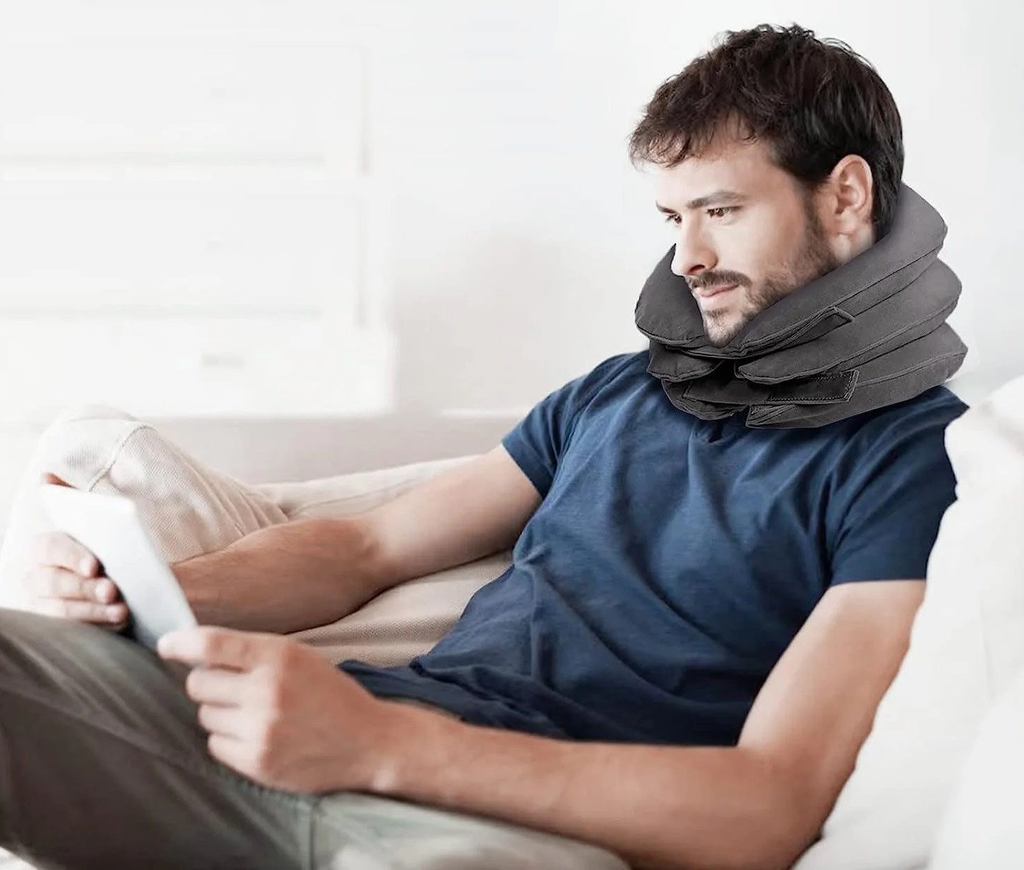 Poduszka trakcyjna ortopedyczna na szyję orteza szyjna pompowana