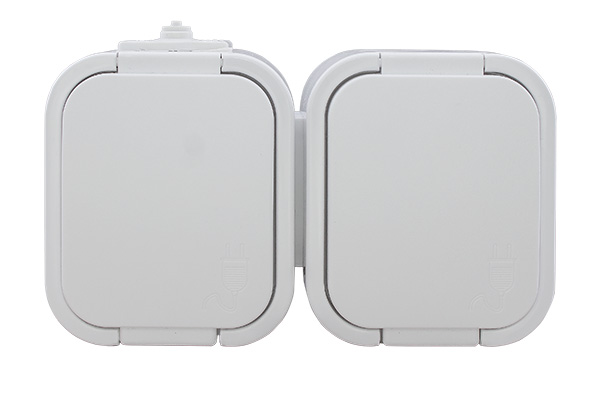 Abex Gniazdo wtyczkowe podwójne natynkowe 2P+Z bryzgoodporne z klapką IP44 biały - NT-6B2