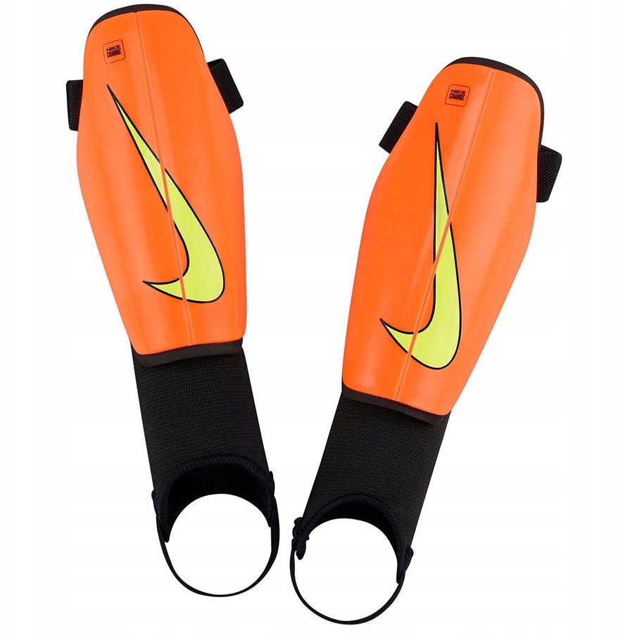 Nagolenniki Nike Charge Junior DX4610-830