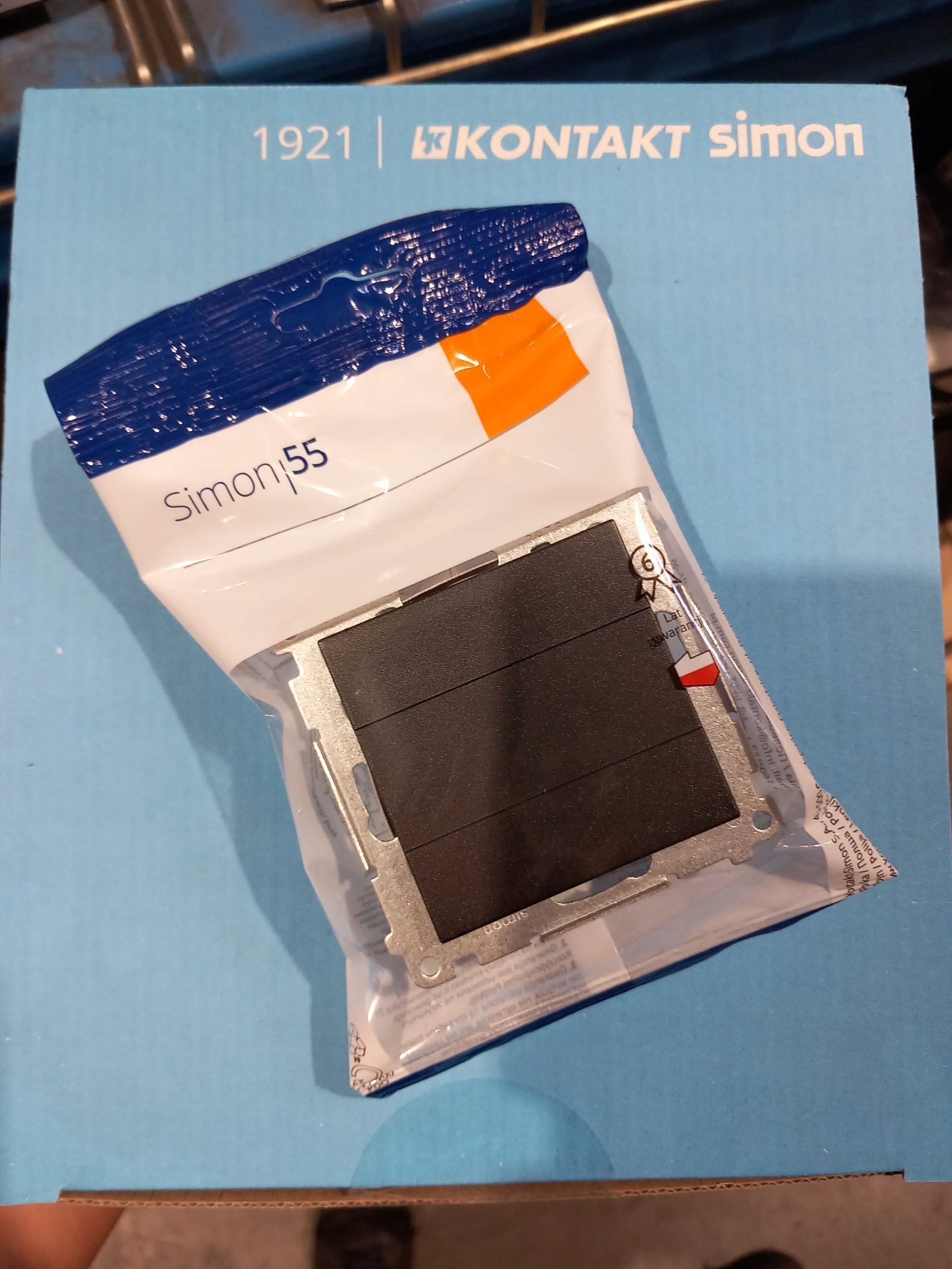 Kontakt-Simon Zaślepka Kontakt-Simon 55 TPS.01/149 ramki moduł. Mocowanie za pomocą łapek lub wkrętów czarny mat