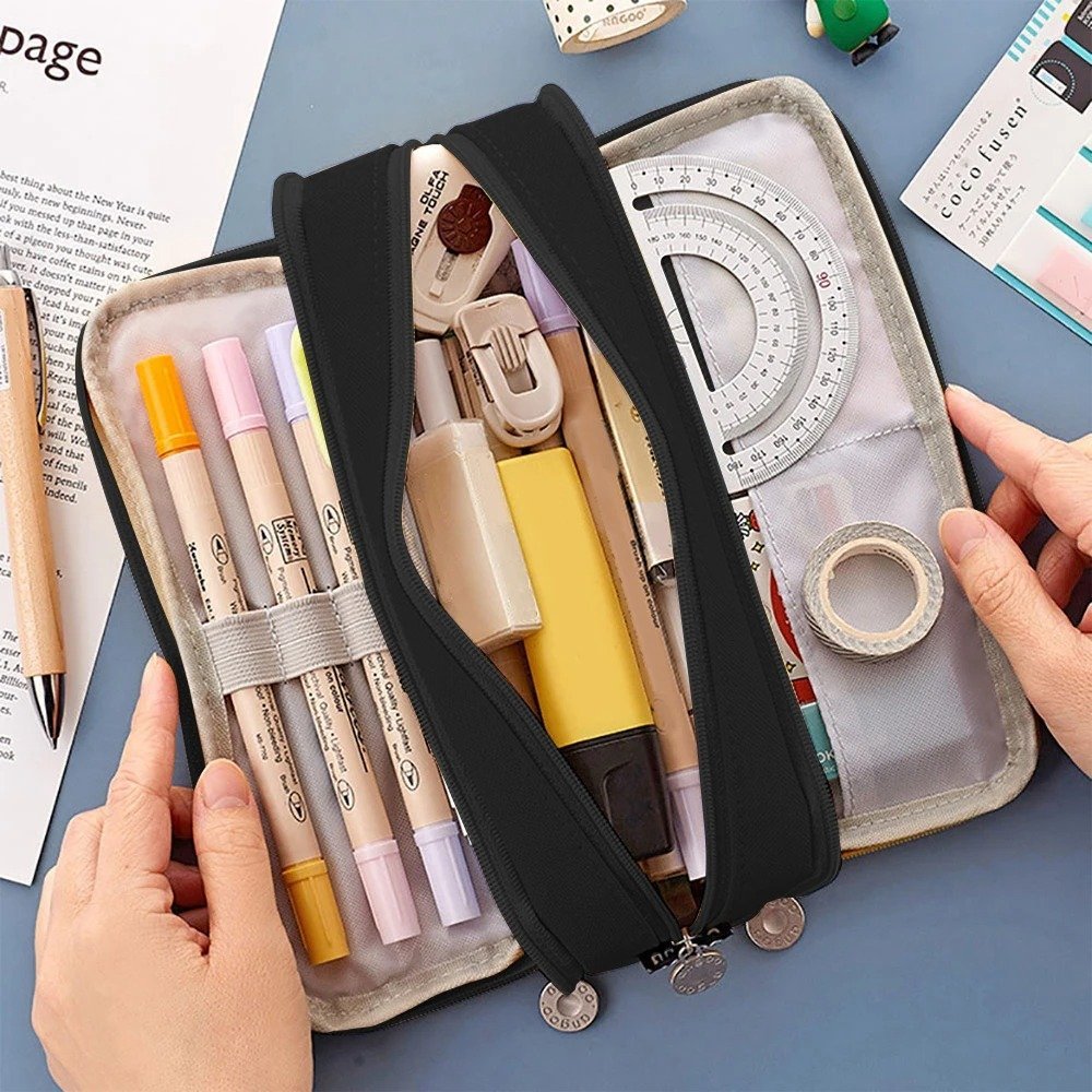 DUŻY PIÓRNIK SZKOLNY SASZETKA TRZYKOMOROWY PIÓRNIK DO SZKOŁY ZAMEK CZARNY