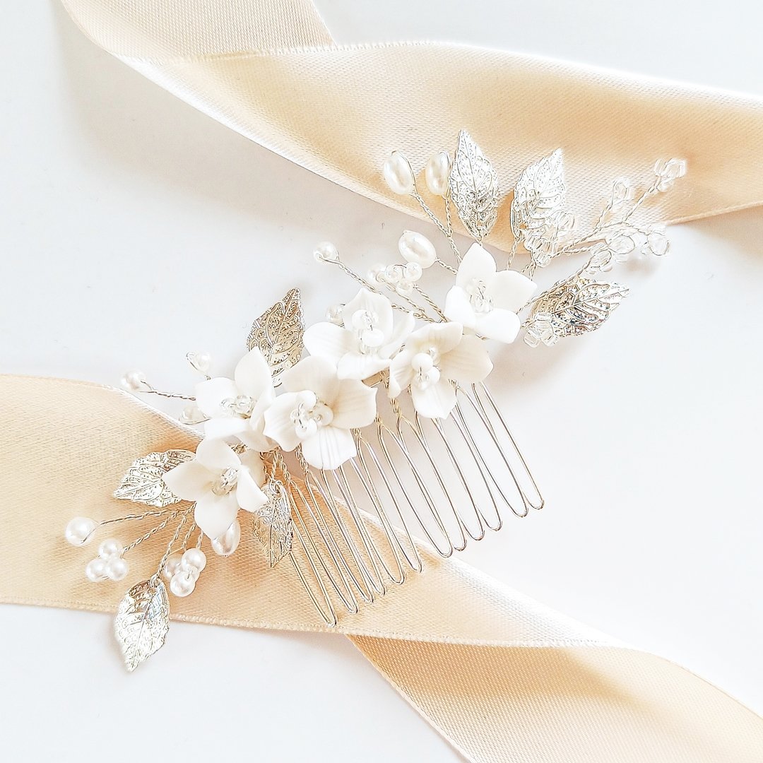 KOKONET EFEKTOWNY srebrny grzebyk ozdoba ślubna kwiatki perełki listki prezent