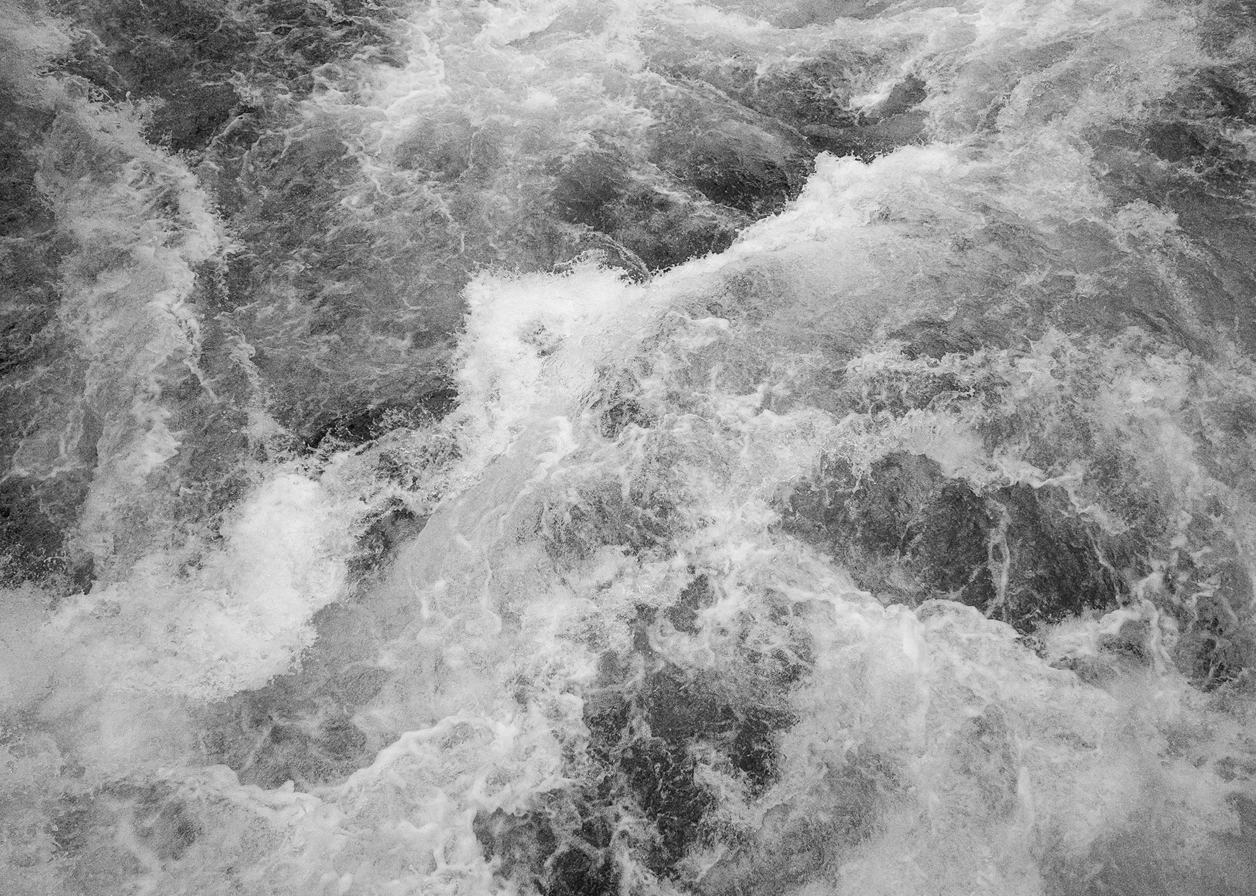 PHOTOMURAL ON NON-WOVEN WILDEST WATER