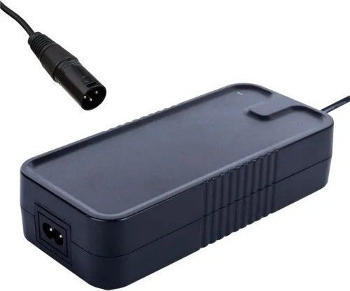 Akyga AKYGA Ładowarka do pojazdów elektrycznych AK-EV-13 42V / 4A 168W XLR męski 1m