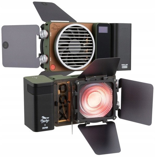 Lampa studyjna Zhiyun Molus LED X100RGB Pro Cob Light