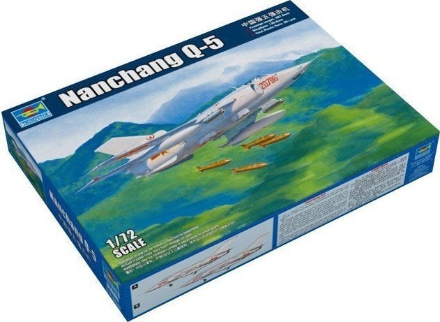 Trumpeter Model plastikowy Nanchang Q-5