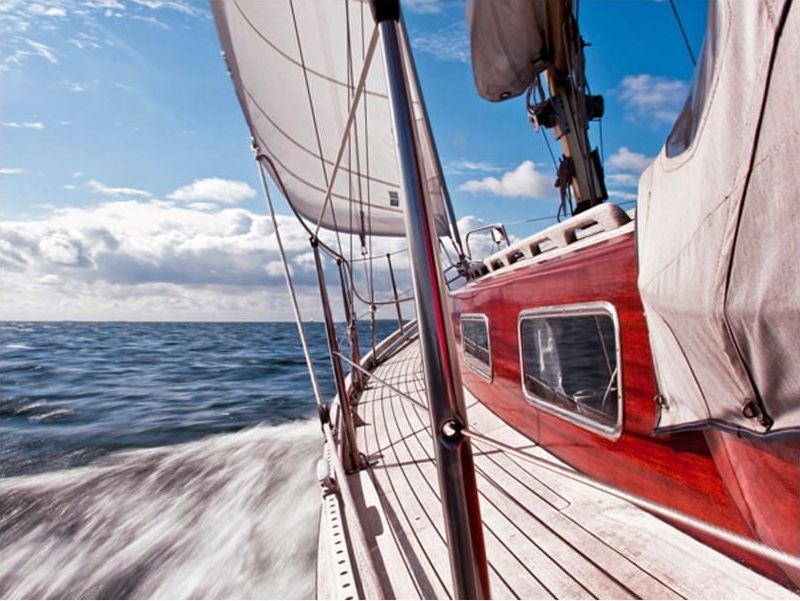 DecoNest Fototapeta - Łódź daleko od brzegu - 200X154