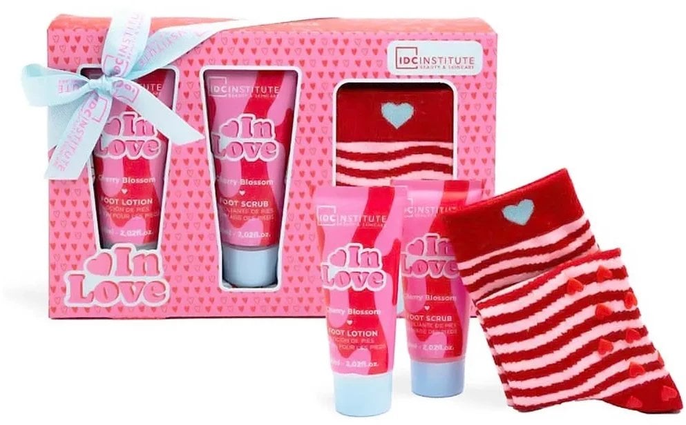Rinkinys Idc Institute In Love Foot Care moterims: pėdų losjonas, 60 ml + pėdų šveitiklis, 60 ml + kojinės, 1 vnt.