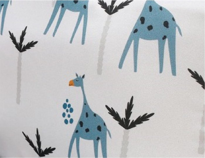 PULP BAMBOO Otulacz Bambusowy - Niebieskie Żyrafy