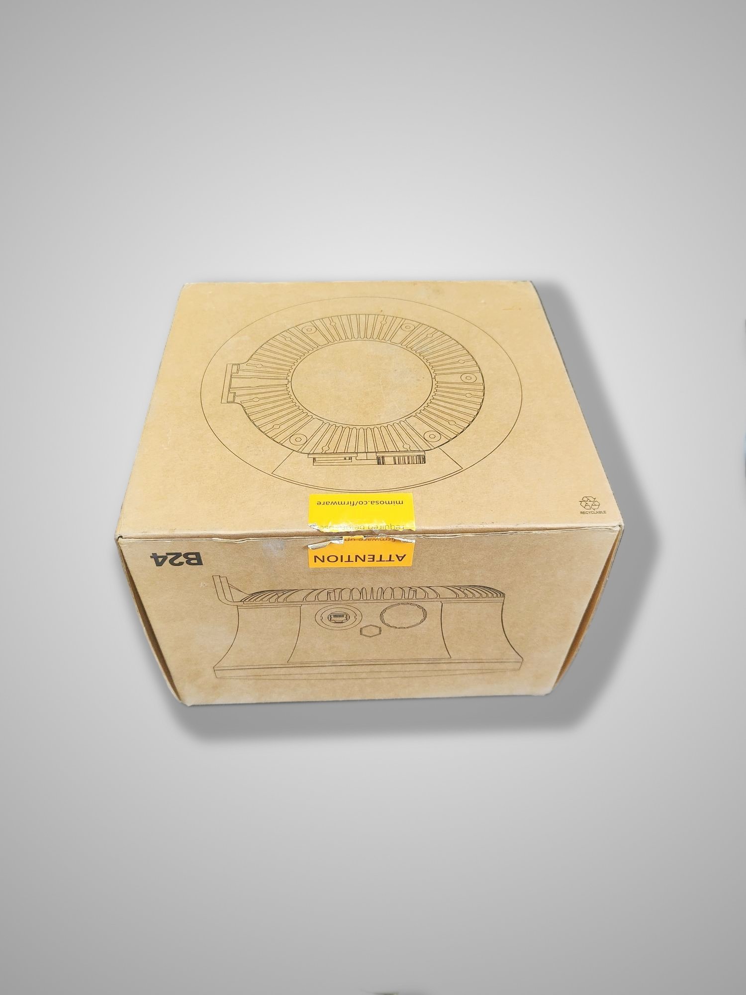 Mimosa B24 | Most radiowy | 1,5Gbps, 24,00-24,25GHz, SFP, 3km, zintegrowana antena 33dBi