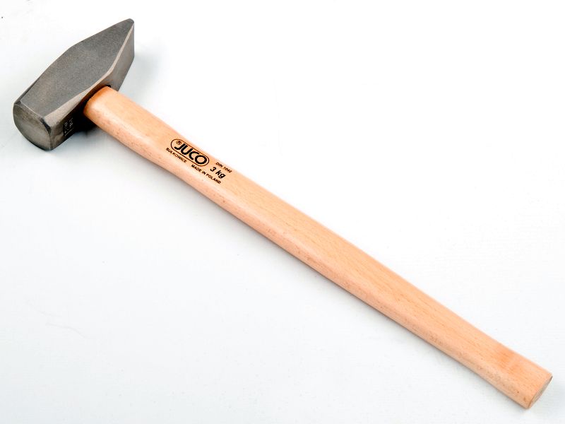 Juco Młotek ślusarski rączka drewniana 8kg 900mm (12448)