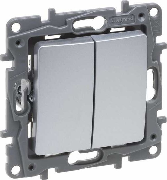 Legrand Niloe Selection Łącznik świecznikowy 10AX aluminium 762105