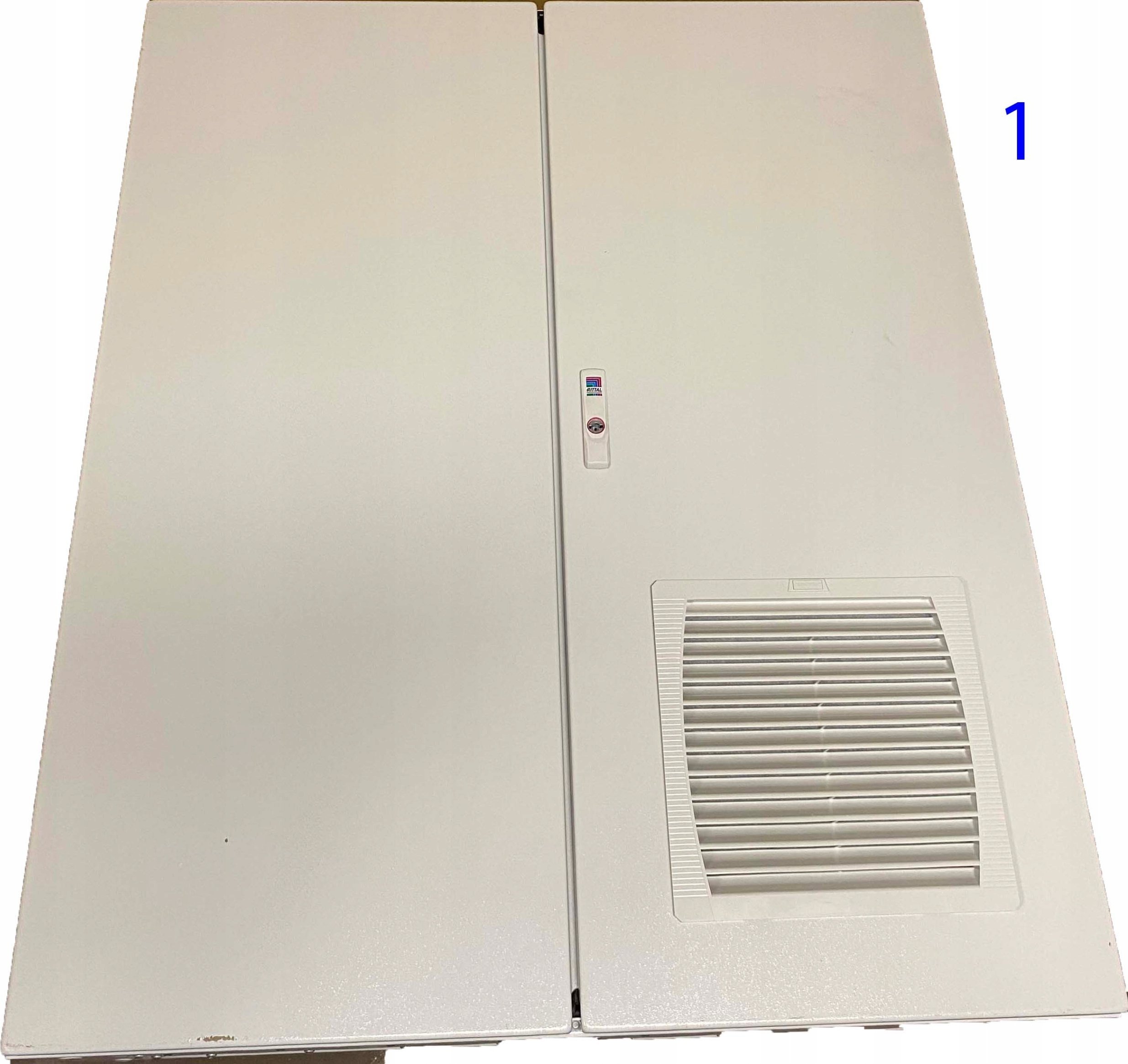 Rittal AX Obudowa kompaktowa 1000x1200x300 mm blacha stalowa z pł. mont. drzwi podwójne z 3-punktowym systemem zamknięcia 1213.000