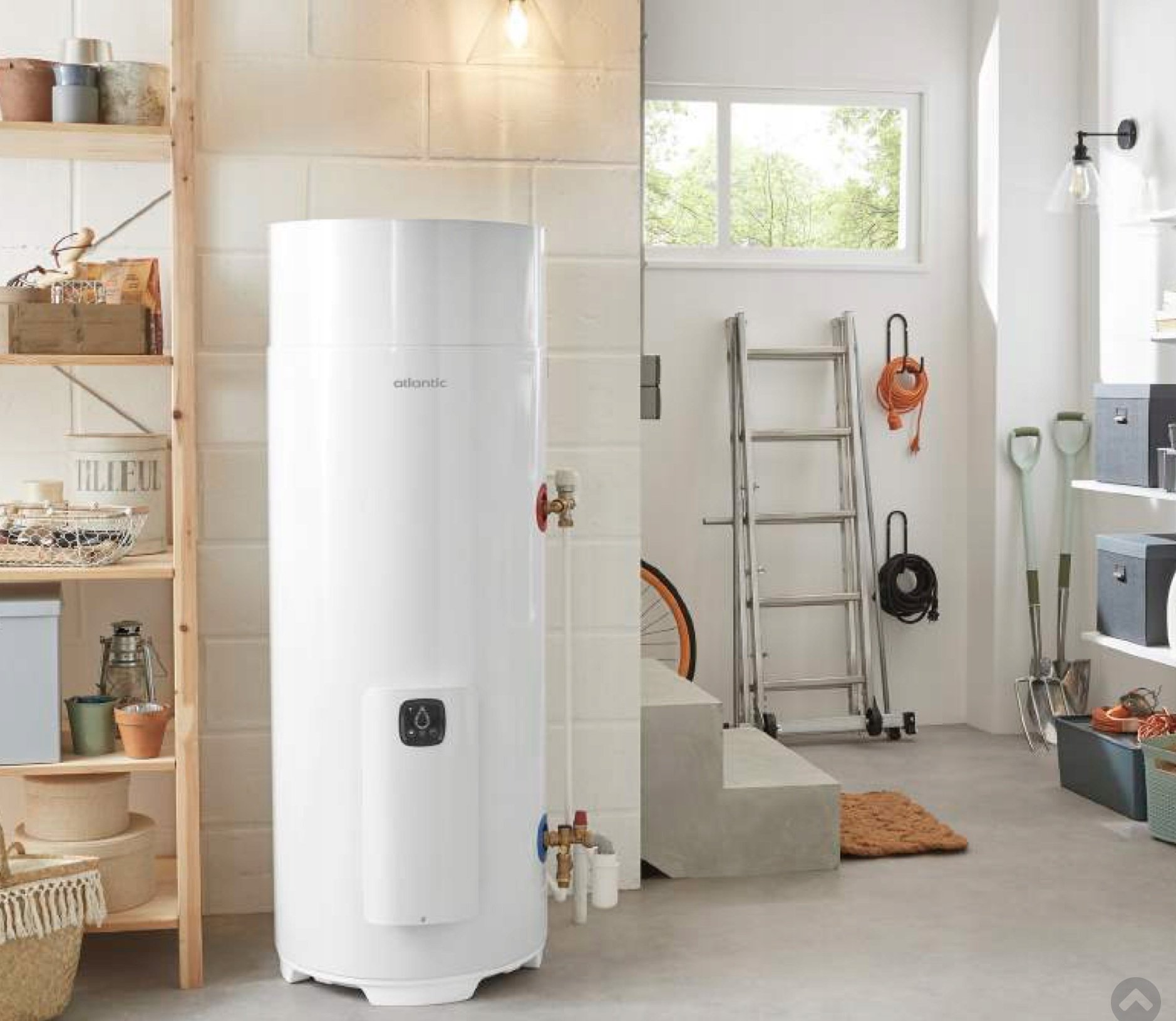 Powietrzna pompa ciepła do c.w.u. EGEO 200 l. ze zbiornikiem