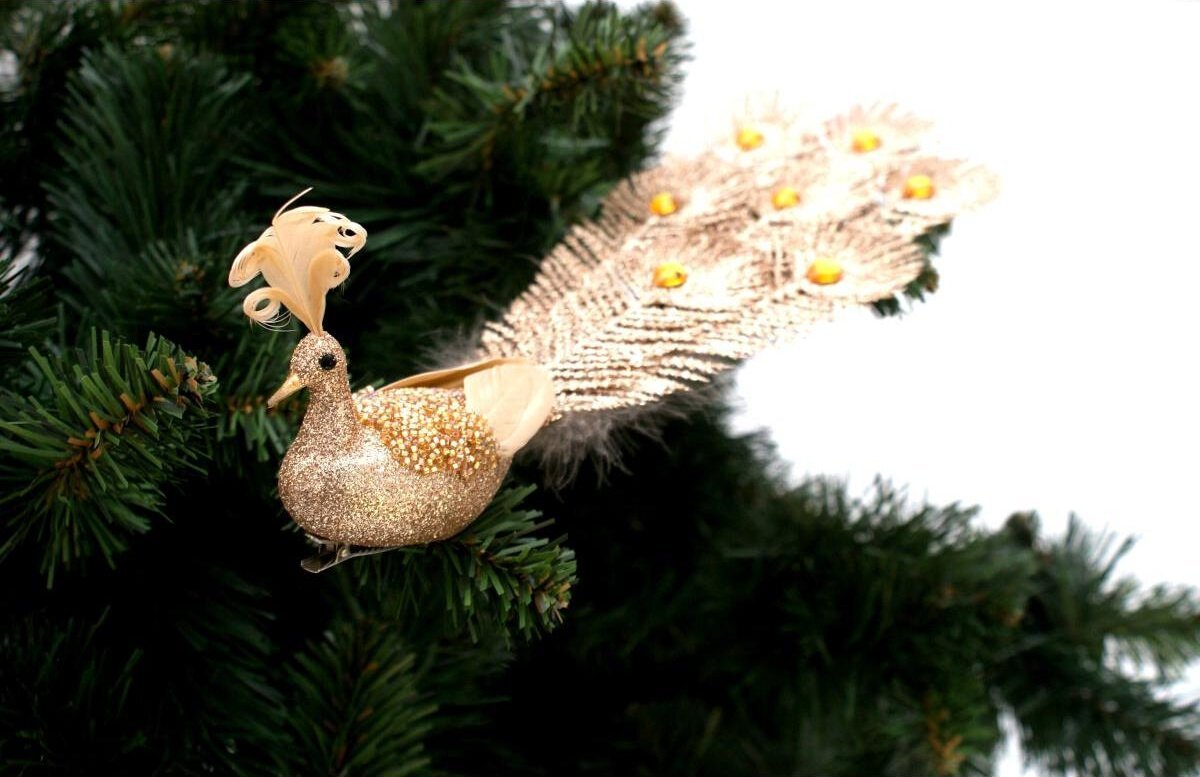 Saska Garden PAW DEKORACYJNY NA KLIPIE BOMBKA ZŁOTY