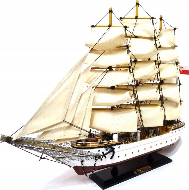 Model żaglowca Dar Pomorza 80cm - DARPOM80