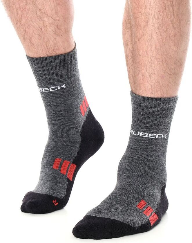 Brubeck Skarpety męskie Trekking Light grafitowo-czerwone r. 42-44 (BTR002/M)