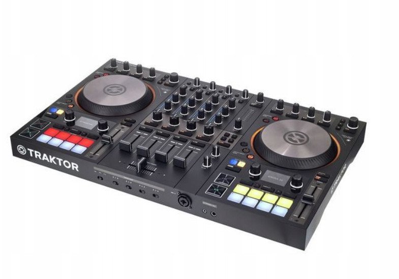 Native Instruments Traktor S4 MK3 4-kanałowy DJ kontroler z Haptic Drive