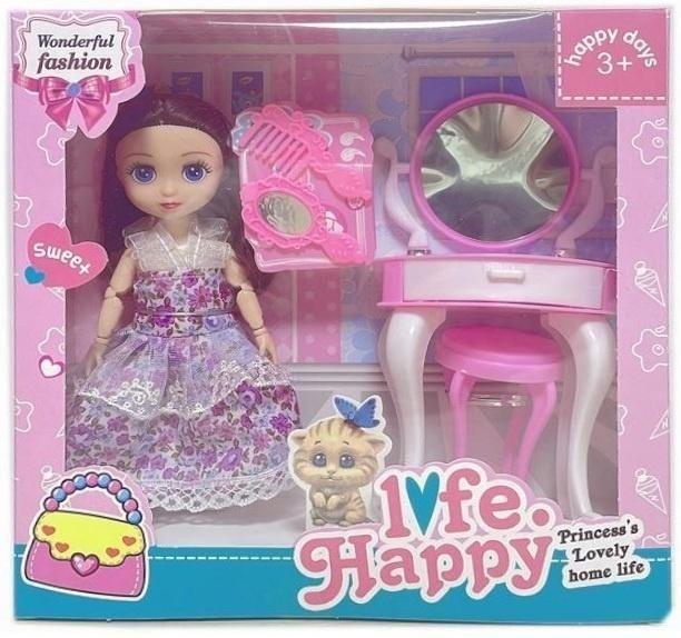 Lalka z toaletką i akcesoriami