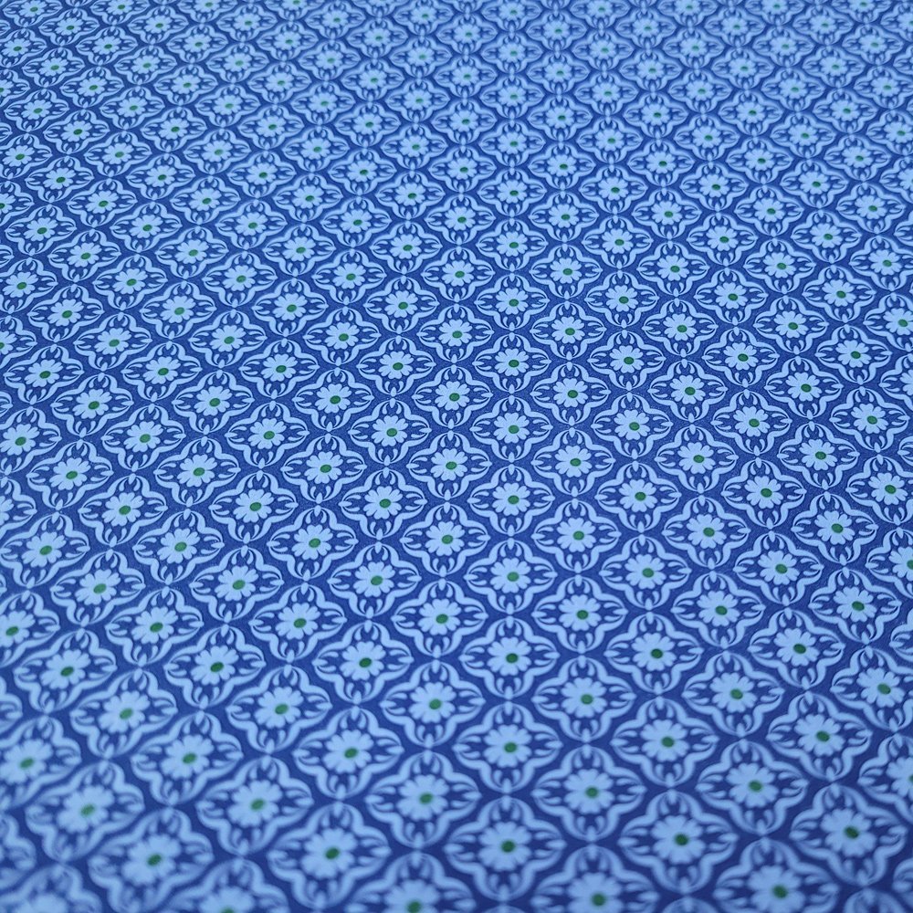 Papier do prezentów 57cmx20m 20m350