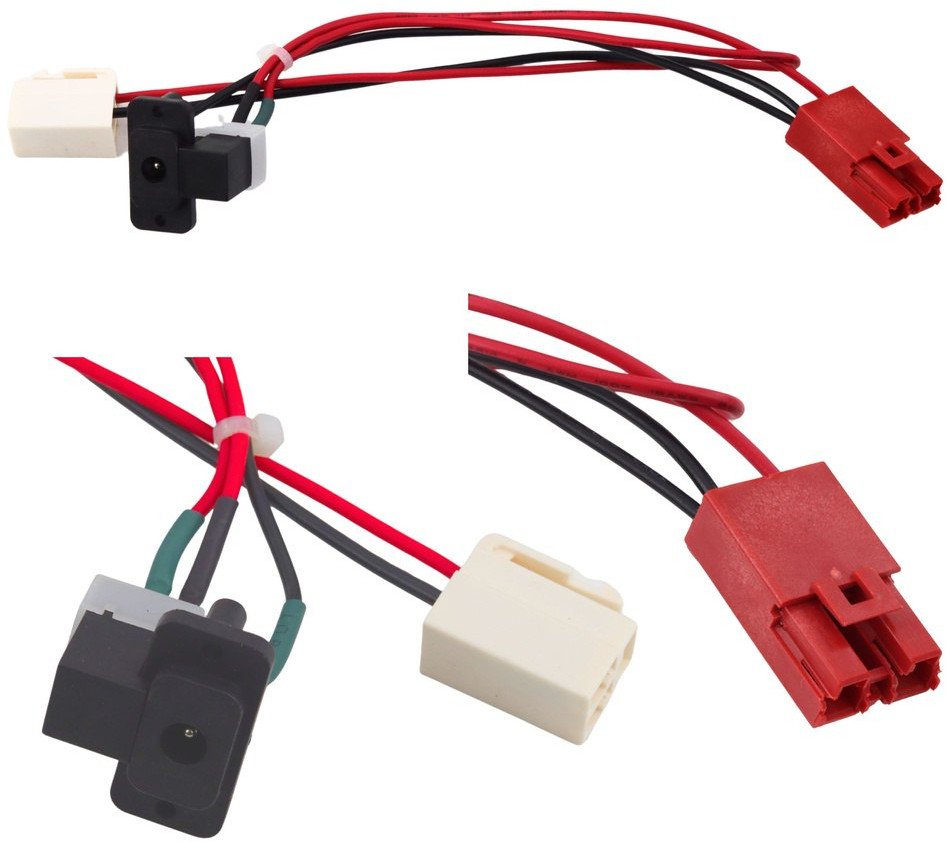 GNIAZDO ŁADOWANIA 12V DO POJAZDÓW NA AKUMULATOR Z WTYCZKAMI OKABLOWANIEM