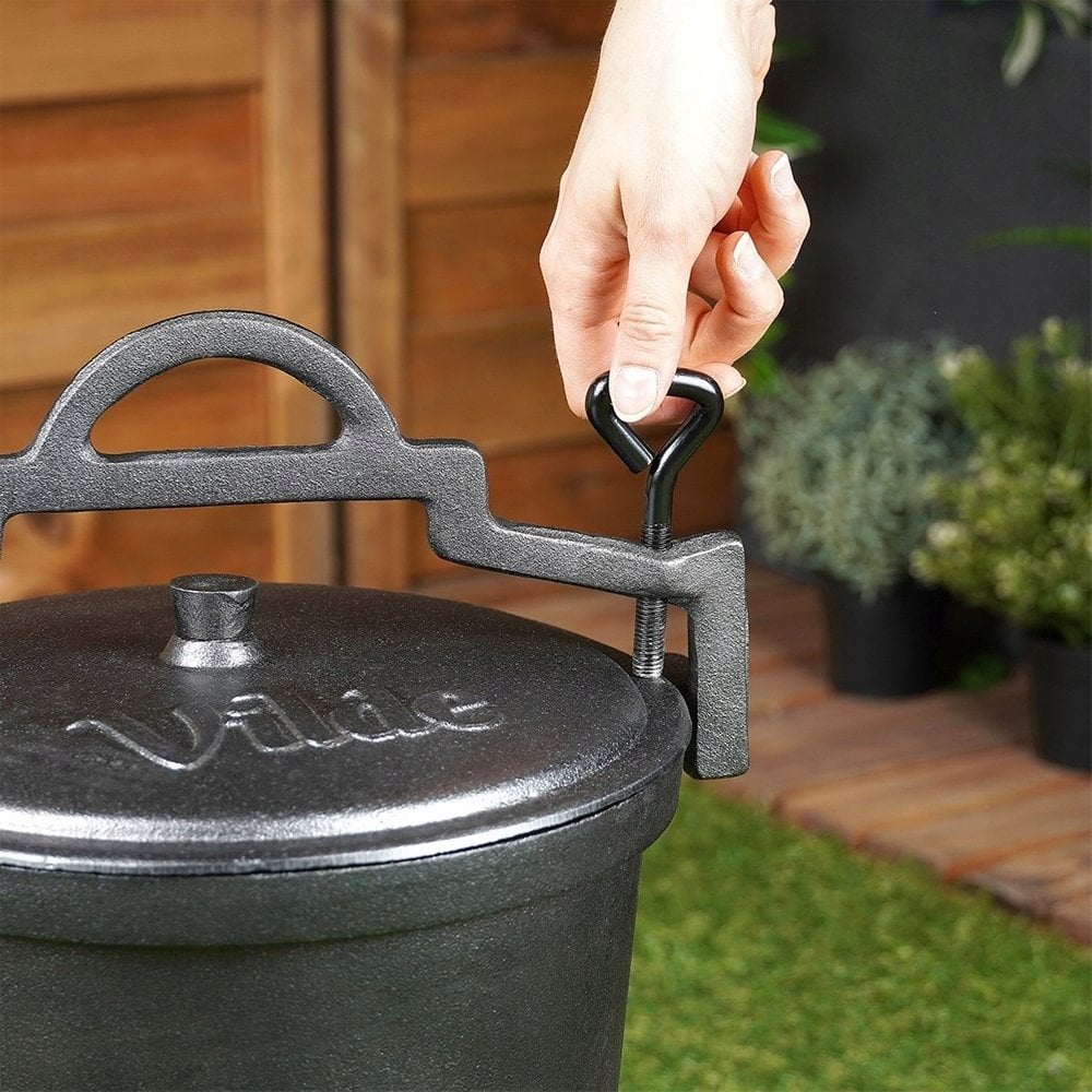 Vilde Kociołek żeliwny na nóżkach z pokrywką CAST LINE 10 l